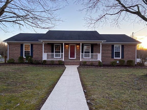 4th image of 301 Southview Dr