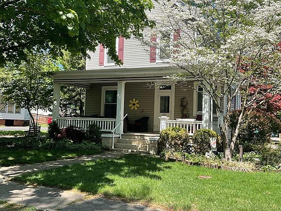 2nd image of 225 E Harpole St