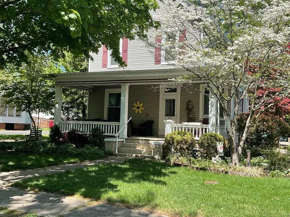 225 E Harpole St, Williamsville, IL 62693