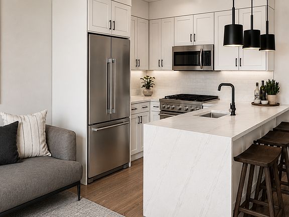 2nd image of 1103 Cambridge St #2
