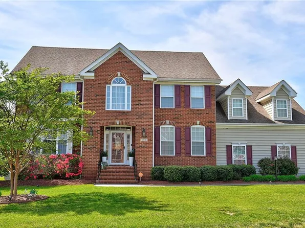 100 Sweetbriar Ln, Suffolk, VA 23435