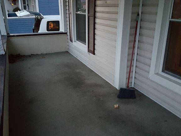 3rd image of 306 Lincoln St