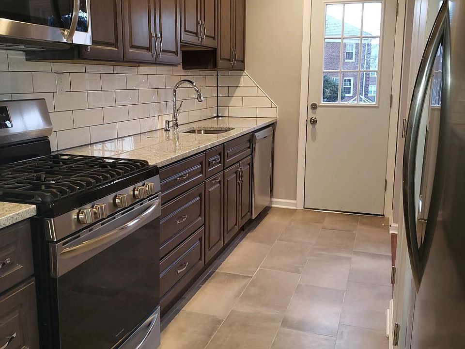 1st image of 126 Boyden Ave #B