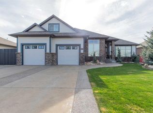 135 NE Garrison Dr, Fort Macleod, AB T0L0Z0