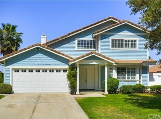 1121 Country Pl, Redlands, CA 92374