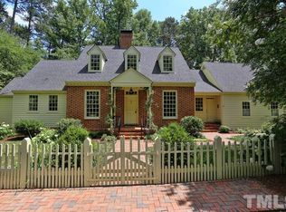 294 Highview Dr, Chapel Hill, NC 27517