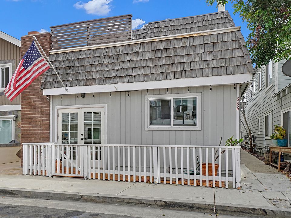 1st image of 206 Colton St #A