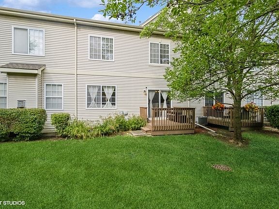 3rd image of 6091 Canterbury Ln