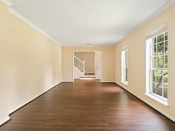 3rd image of 5303 Pine Arbor Dr