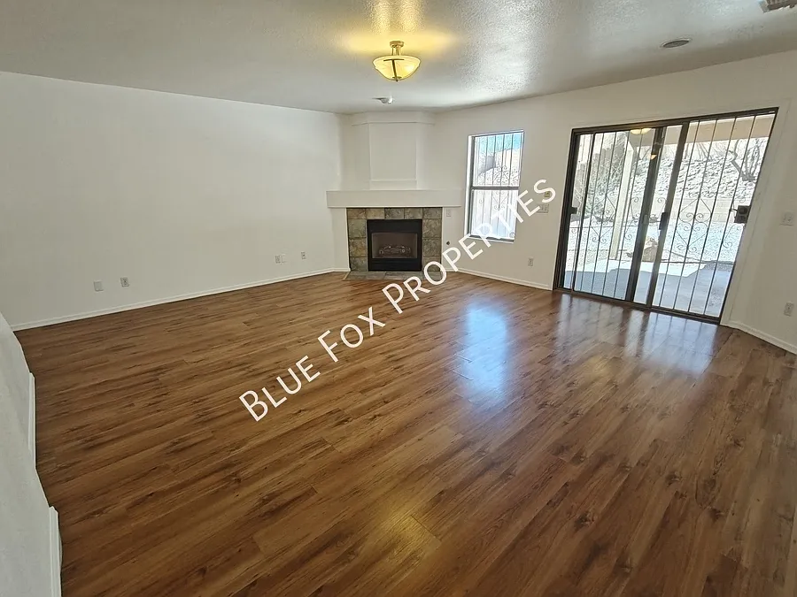 An Amazing opportunity to live in a gated community in Sweet Water Reserve! — Photo 4