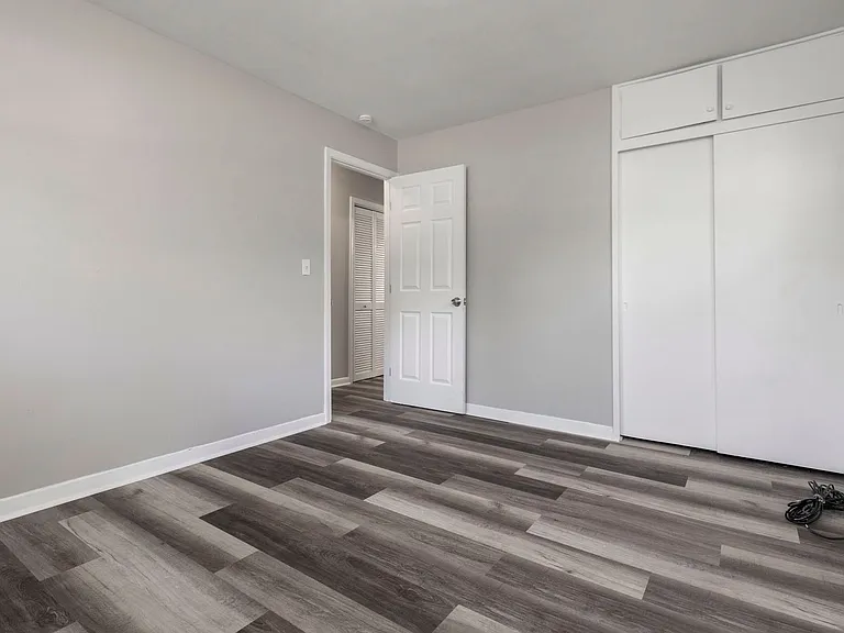 1209 S 45th St — Photo 19