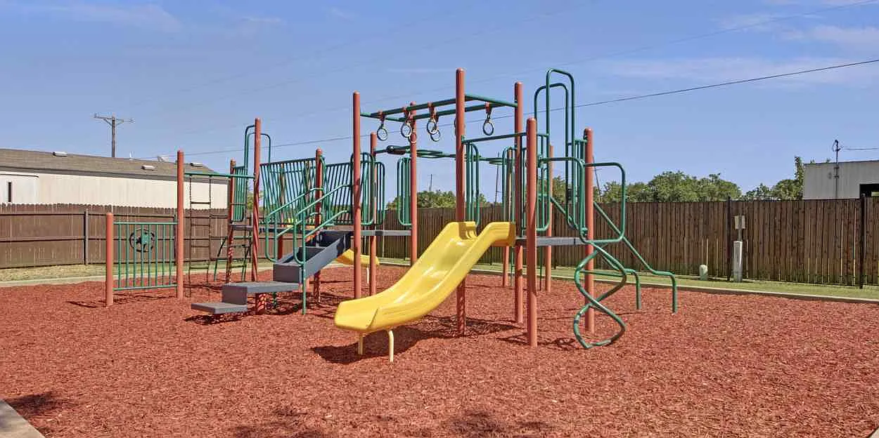 Meadow Glen — Photo 4