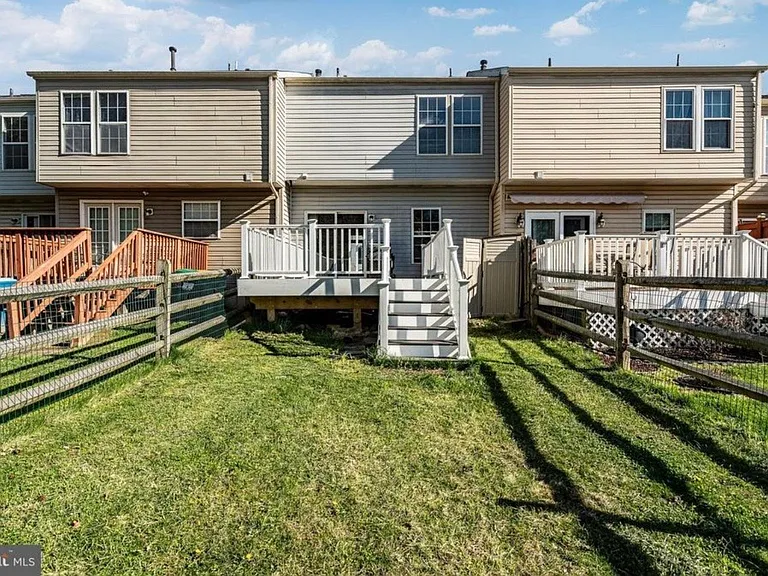 71 Alexis Dr — Photo 16