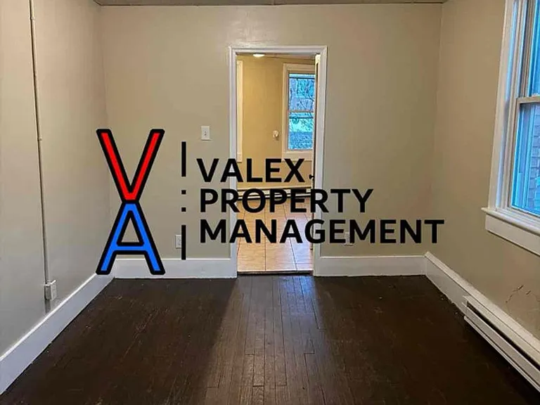 552 Main St — Photo 10