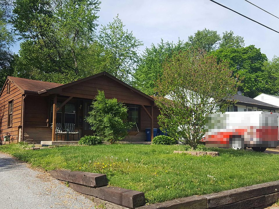 1st image of 11044 Florence Ave