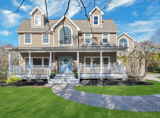 145 Baldwin Pl, Cutchogue, NY 11935