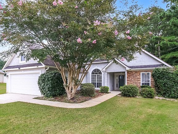 5th image of 1303 Vine Cir