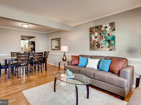 4th image of 725 Orley Pl