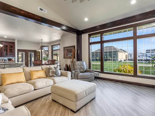 3017 N Road 56, Pasco, WA 99301
