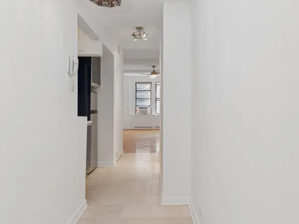 23 West 73rd Street image 6 of 9