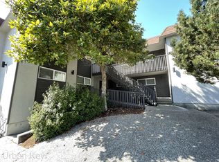 5900 SW Admiral Way #2C, Seattle, WA 98116