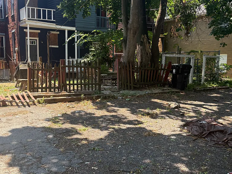 1716 Miller St — Photo 20