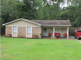 9813 Petaluma Dr, Semmes, AL 36575