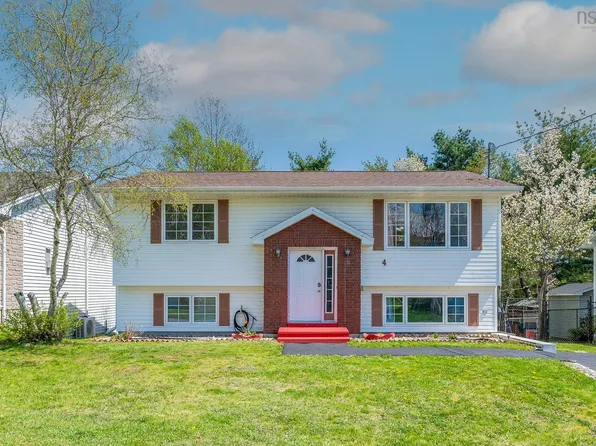 4 Fury Dr, Halifax, NS B3A 4Y1