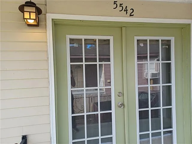 1 bed, 1.0 bath, 450 sqft, $900 — Photo 2