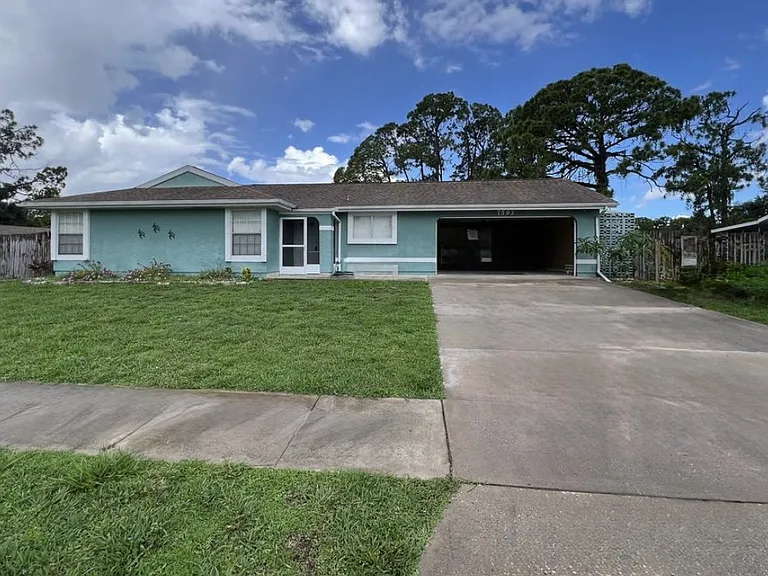 7593 Mayland St — Photo 1