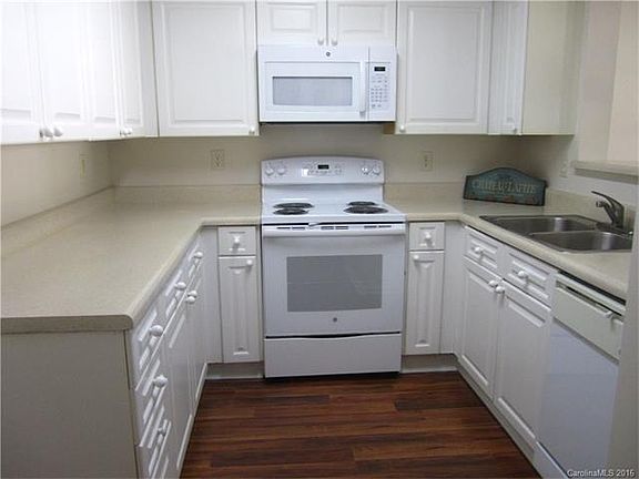 2nd image of 3619 Melrose Cottage Dr #221
