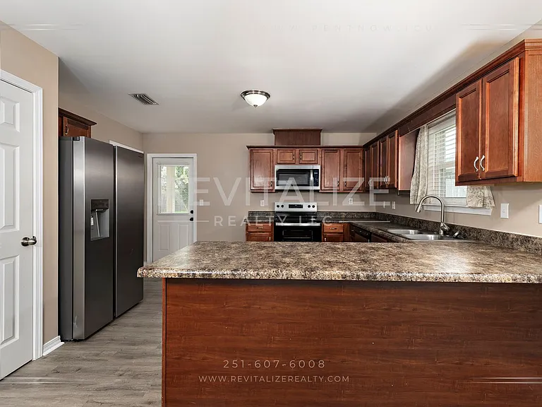 1549 Majesty Loop — Photo 30