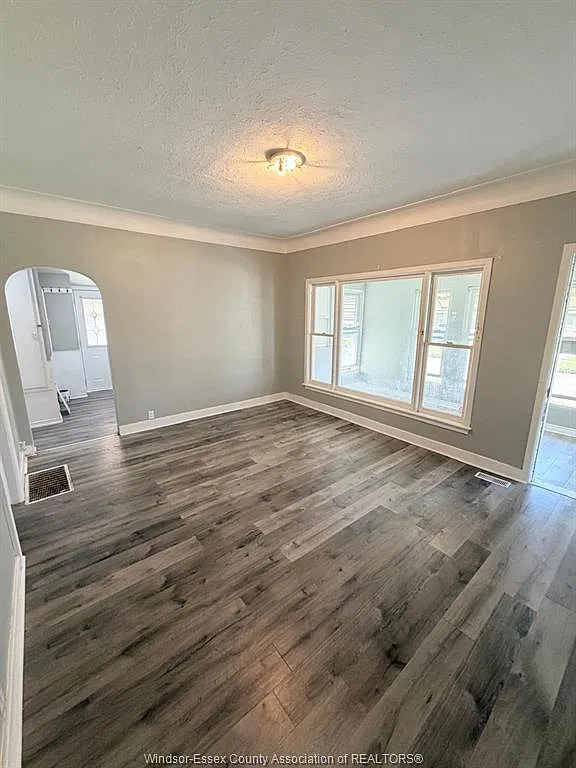 2 bed, $1,700 — Photo 2