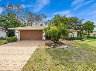 1115 Vinca Ln, Naples, FL 34105