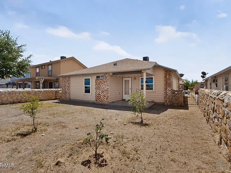 5705 Rick Husband Dr — Photo 33