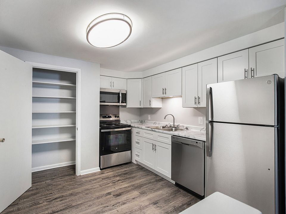 **DISCLAIMER: All two-bedroom apartments are identical. Kitchen appliances and cabinets may vary. Vinyl plank flooring is installed throughout the apartment, only in lower-level units. **