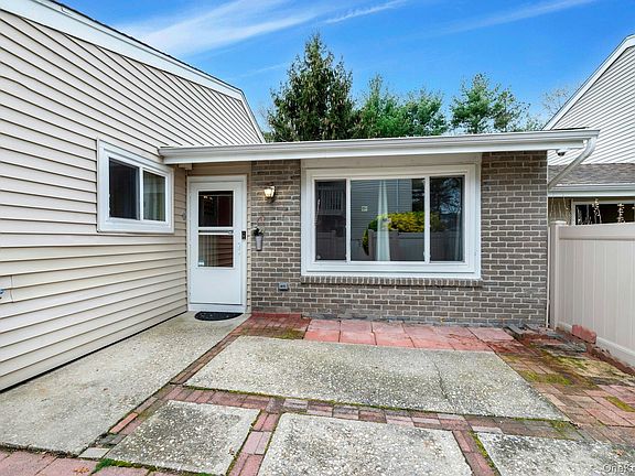4th image of 210 Springmeadow Drive #J