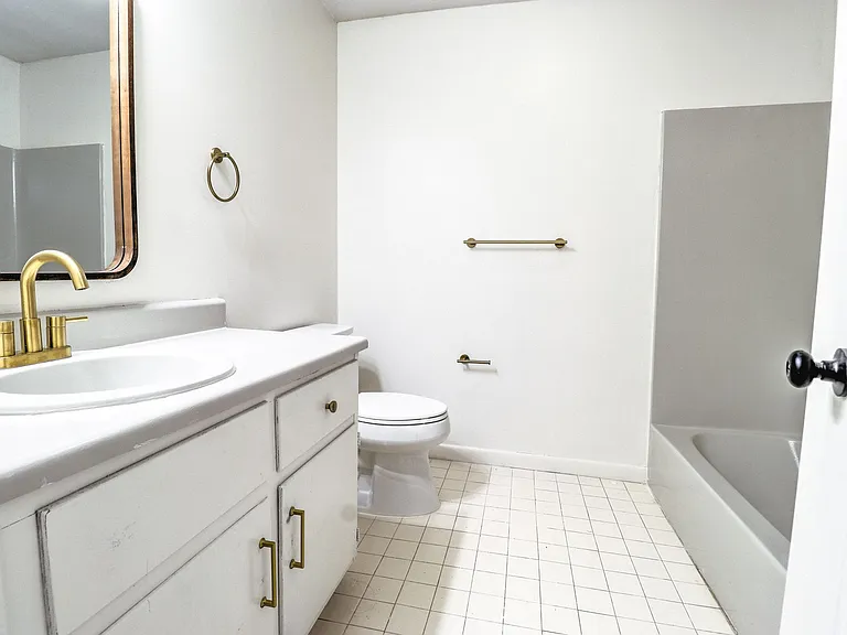 170 Westwood Dr — Photo 13