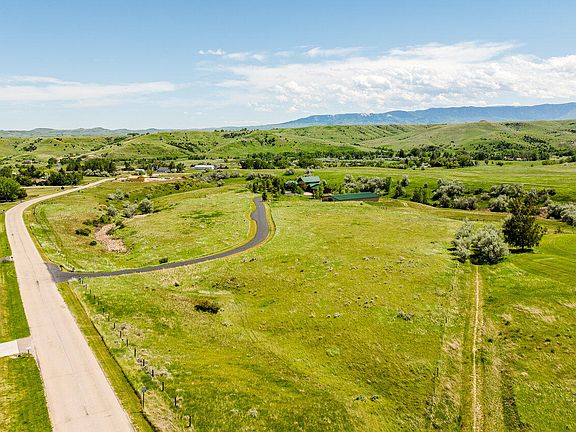 4th image of 48 Golf Course Rd