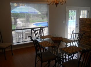 1558 Oak Shore Dr, Gulf Breeze, FL 32563