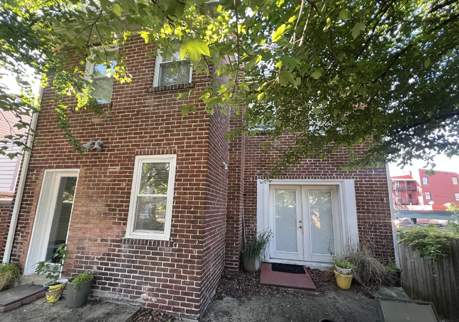 Available Now! One Of A Kind Home In Easton! — Photo 2