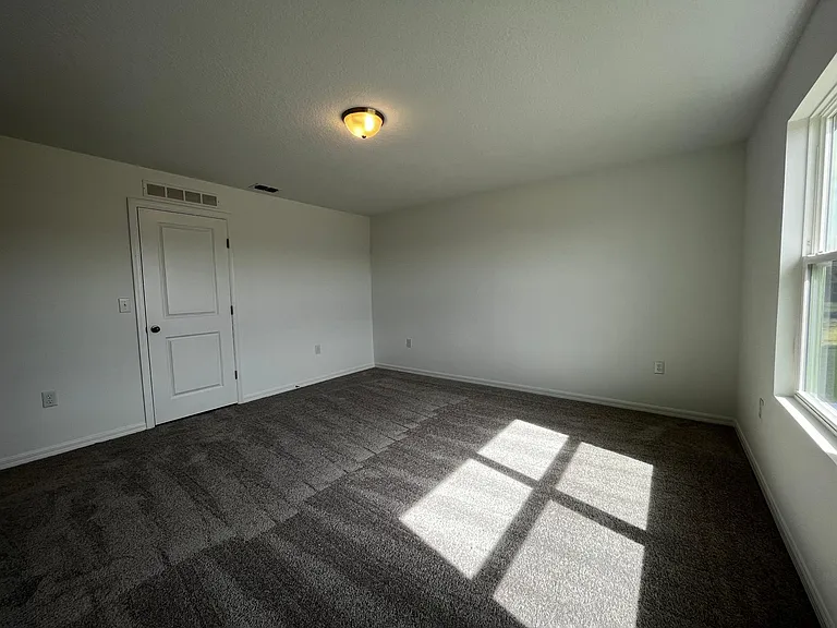 189 Mandovi St — Photo 22