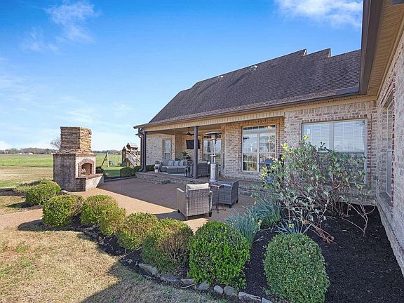 4th image of 621 Wortham Cemetery Rd