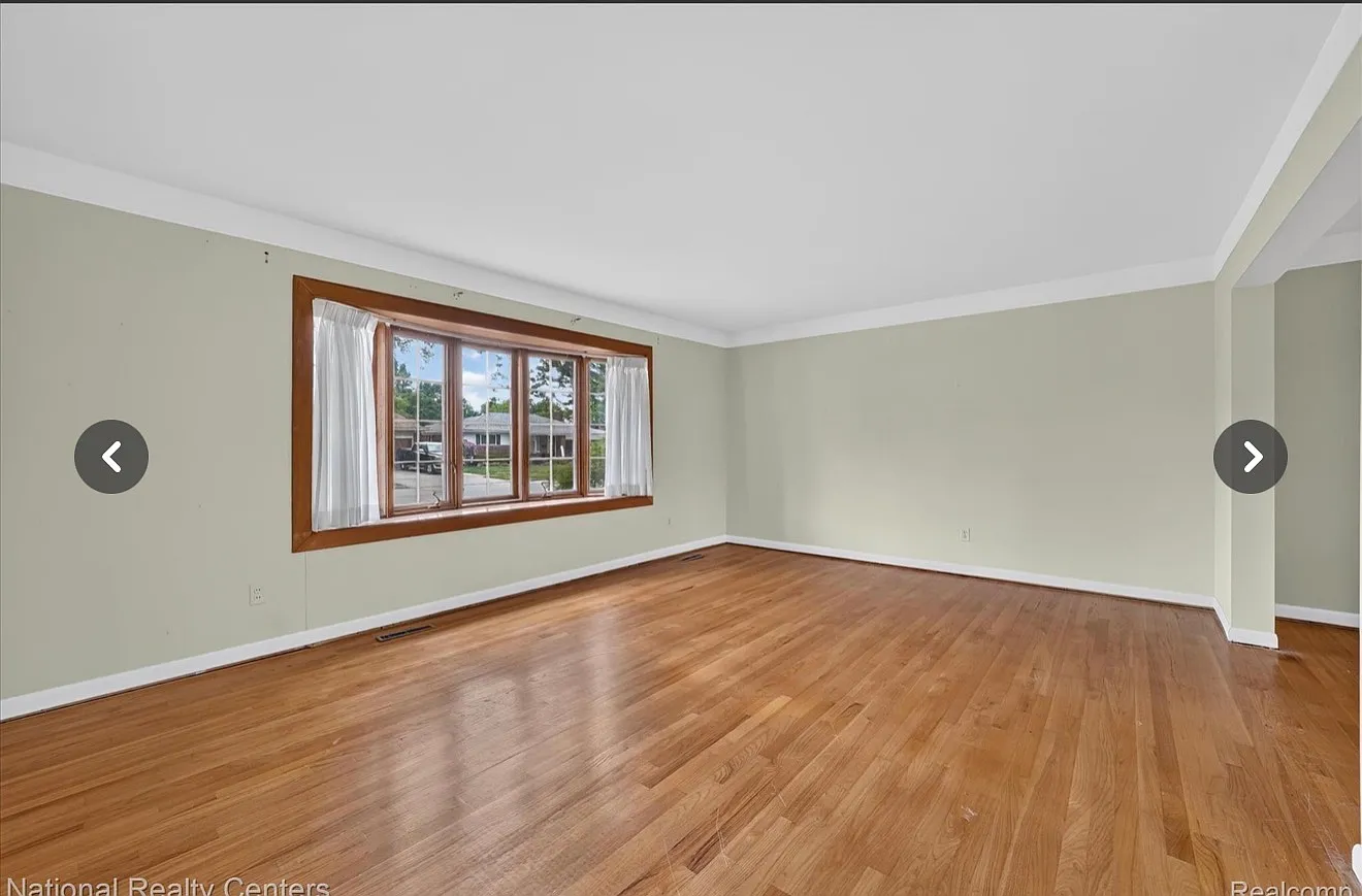 4 bed, 2787 sqft, $2,500 — Photo 2