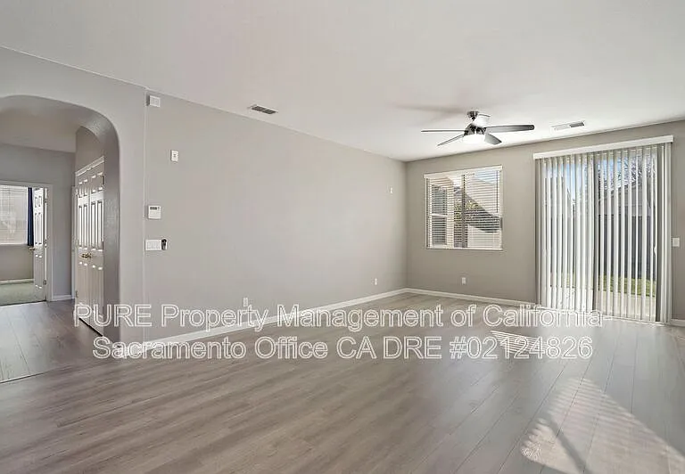1518 Sandmark Dr — Photo 38