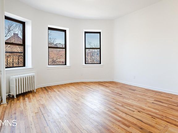 3rd image of 204 W 133rd St APT 5D