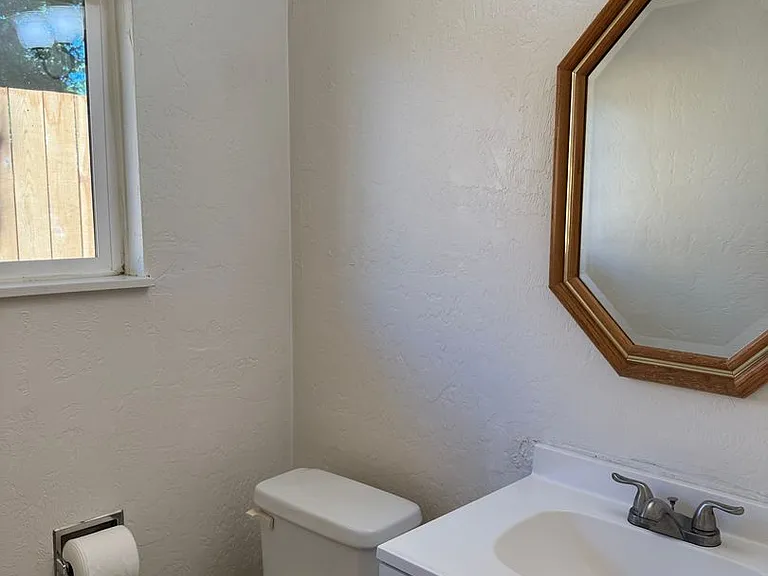 1739 Rainbow Loop — Photo 17