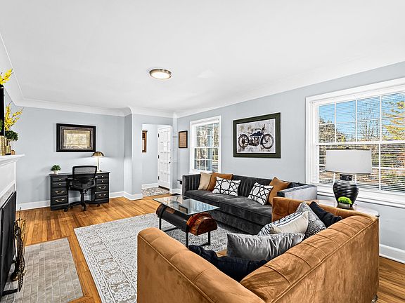 3rd image of 201 Burwood Ave
