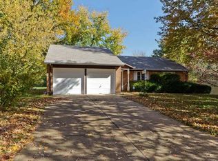 1715 Honeybrook Ln, Saint Louis, MO