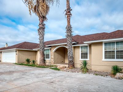 407 El Lago Camino, Del Rio, TX, 78840